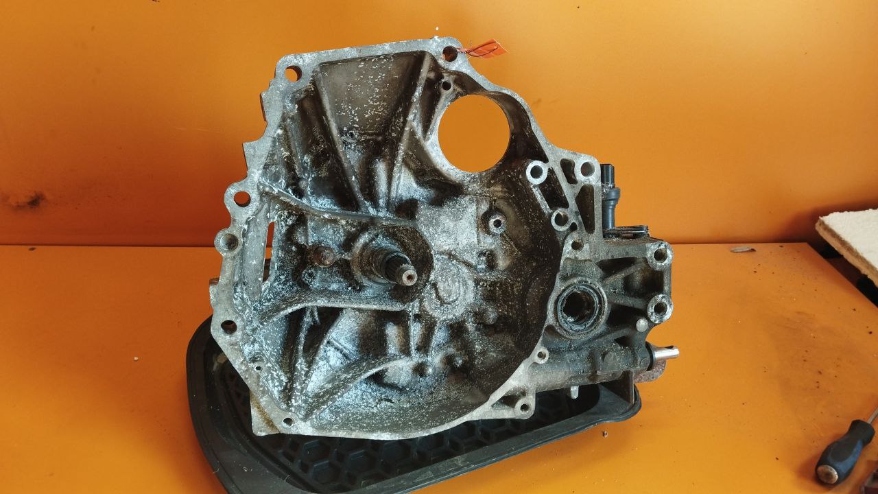 Honda Civic VI (1995-2002) КПП механическая (МКПП)   9L,  2020749  01015931