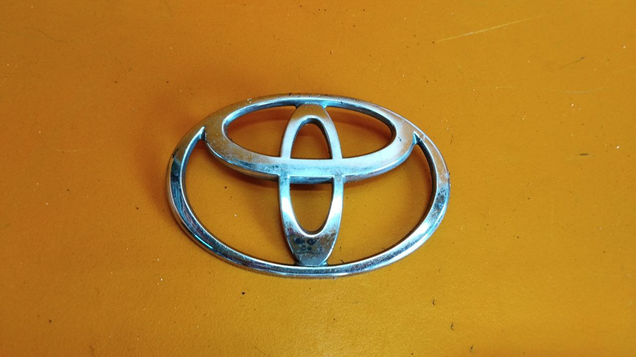 Toyota Camry XV10 (1991-1994) Эмблема     01017576