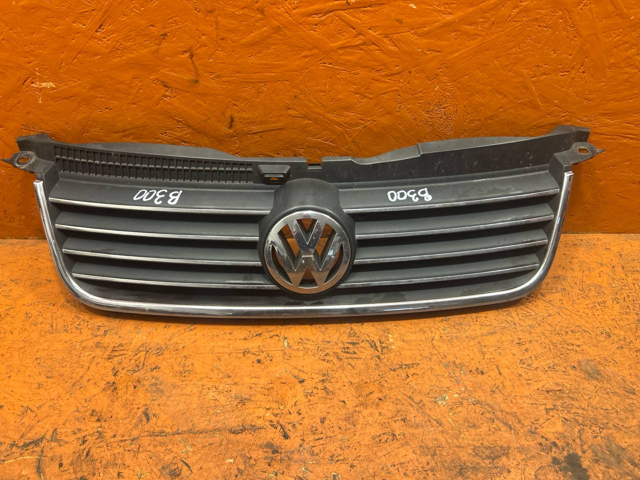 Volkswagen Passat B5 рестайлинг (2000—2005) Решетка радиатора 3B0853651 01019661