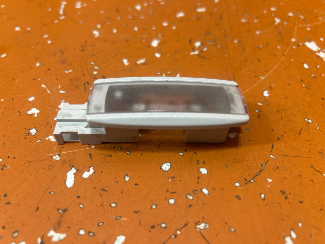 Volkswagen Passat B7 (2010—2015) Фонарь салона (плафон) 1K0947109 01021099