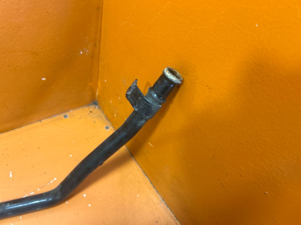 Трубка охлаждающей жидкости металлическая, 900 рублей, Смоленск