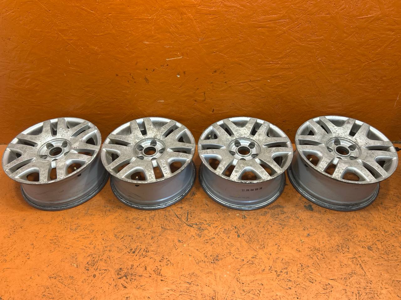 Volkswagen Passat B6 (2005—2010) Диск литой 01023735