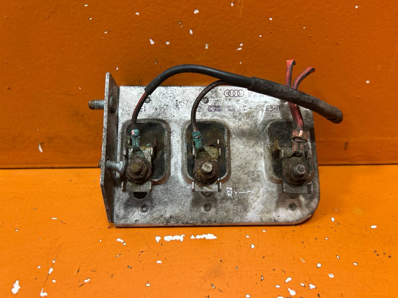 Volkswagen Passat B5 рестайлинг (2000—2005) Реле вентилятора 8D0959493A 01023901