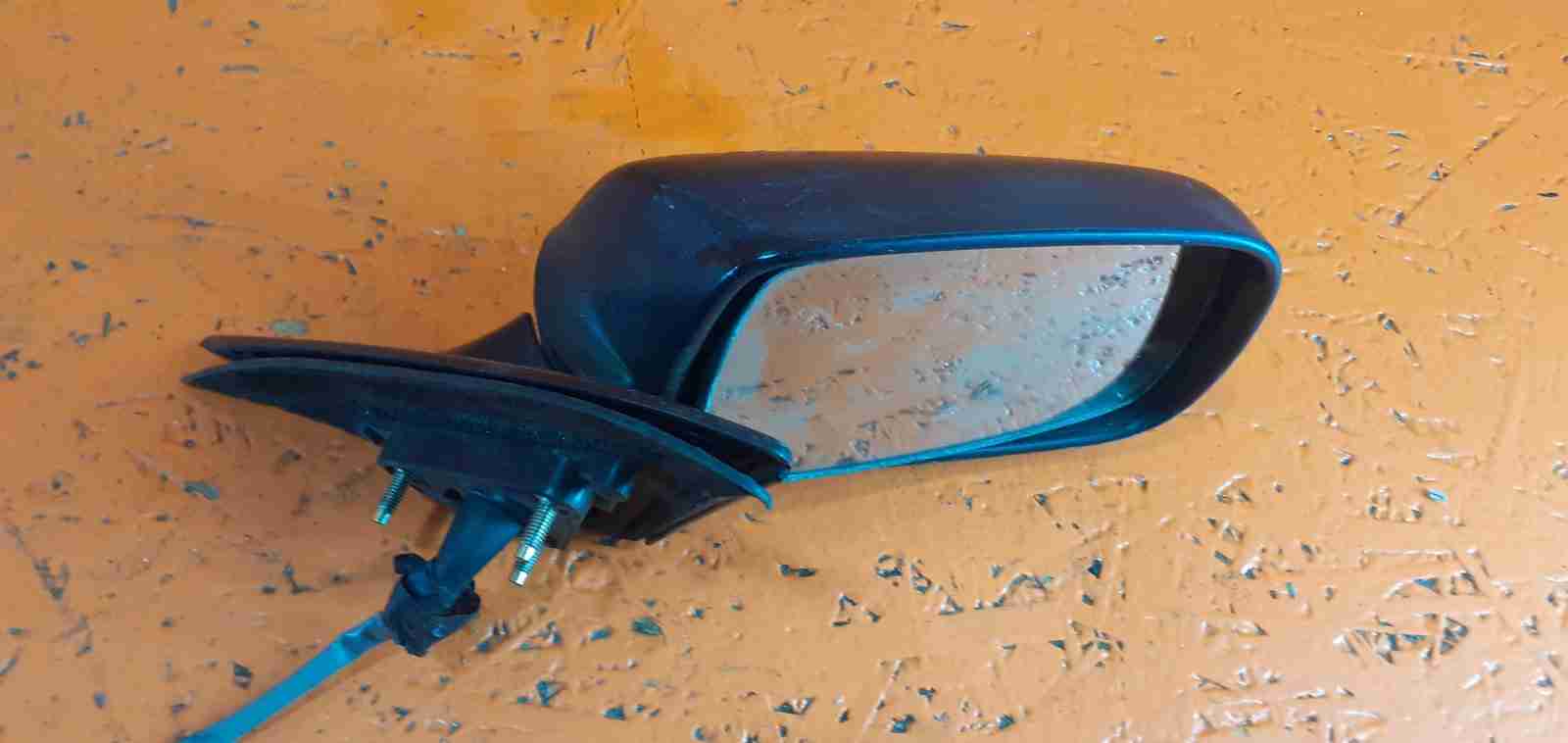 Toyota Corolla Зеркало наружное правое 1003372