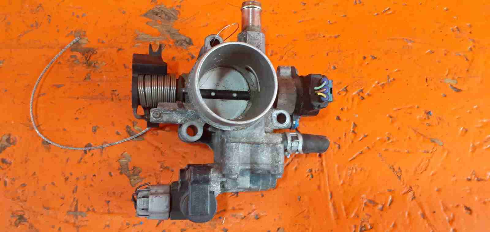 Toyota Corolla Заслонка дроссельная 1003665