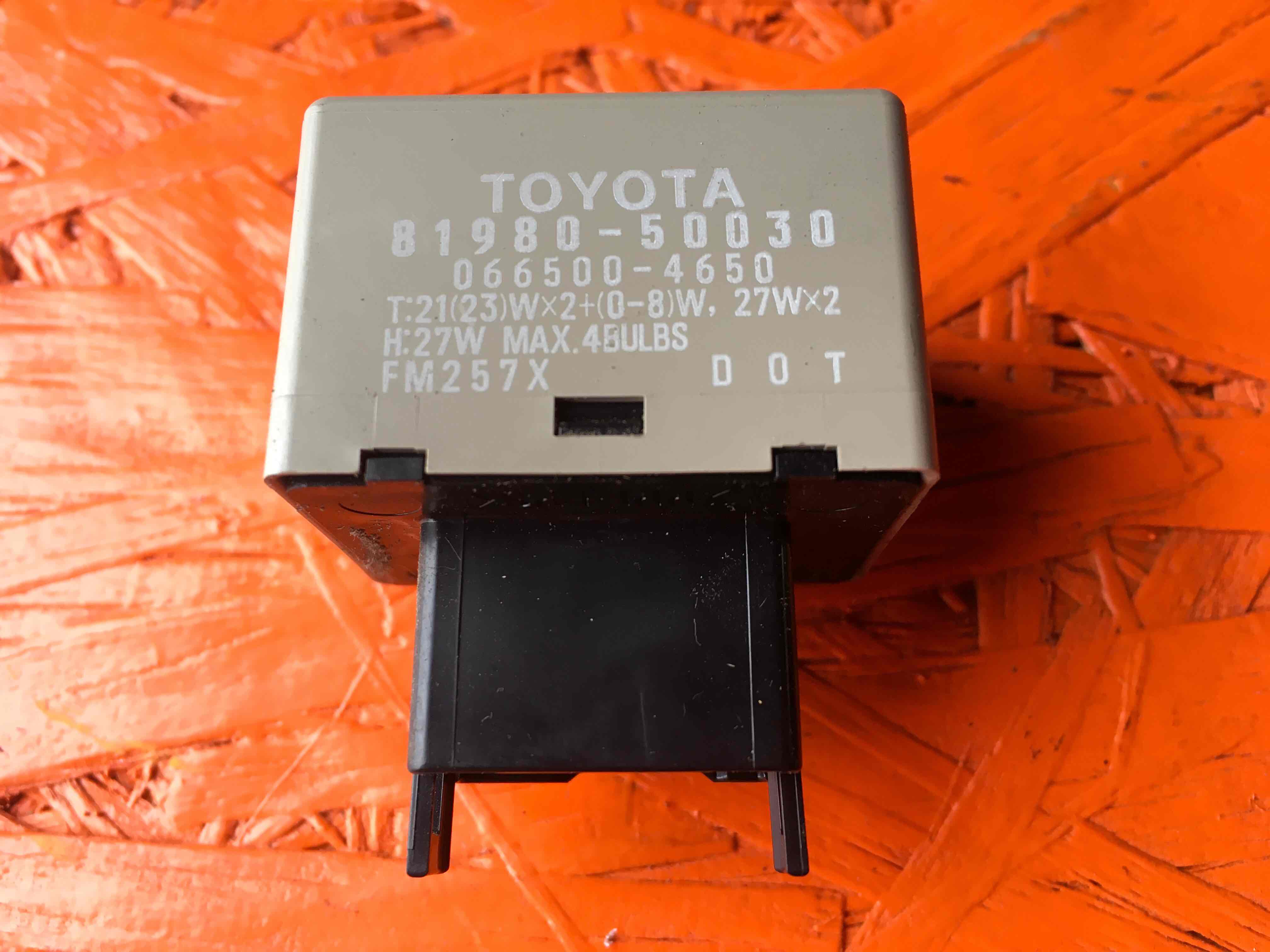 Toyota RAV 4 2 поколение (XA20) (2000-2003) Реле поворотов   81980-50030  1011283